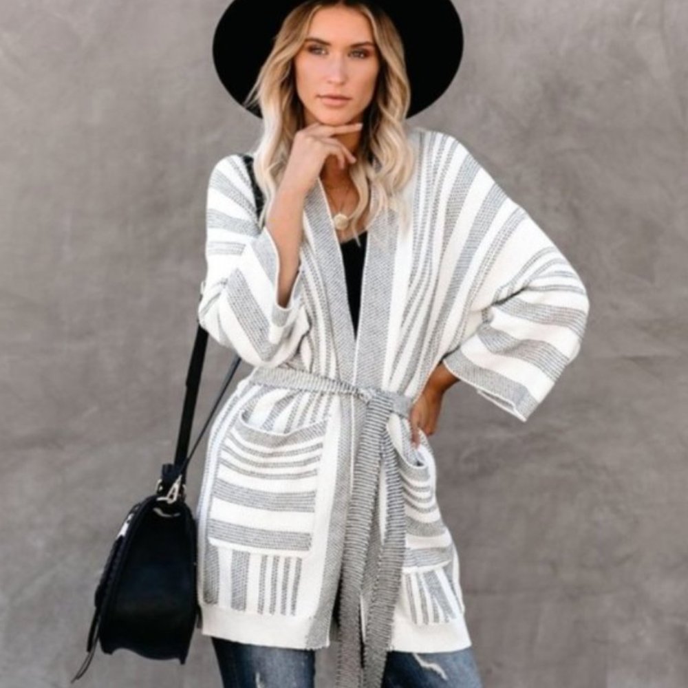 NWOT Vici Cardigan